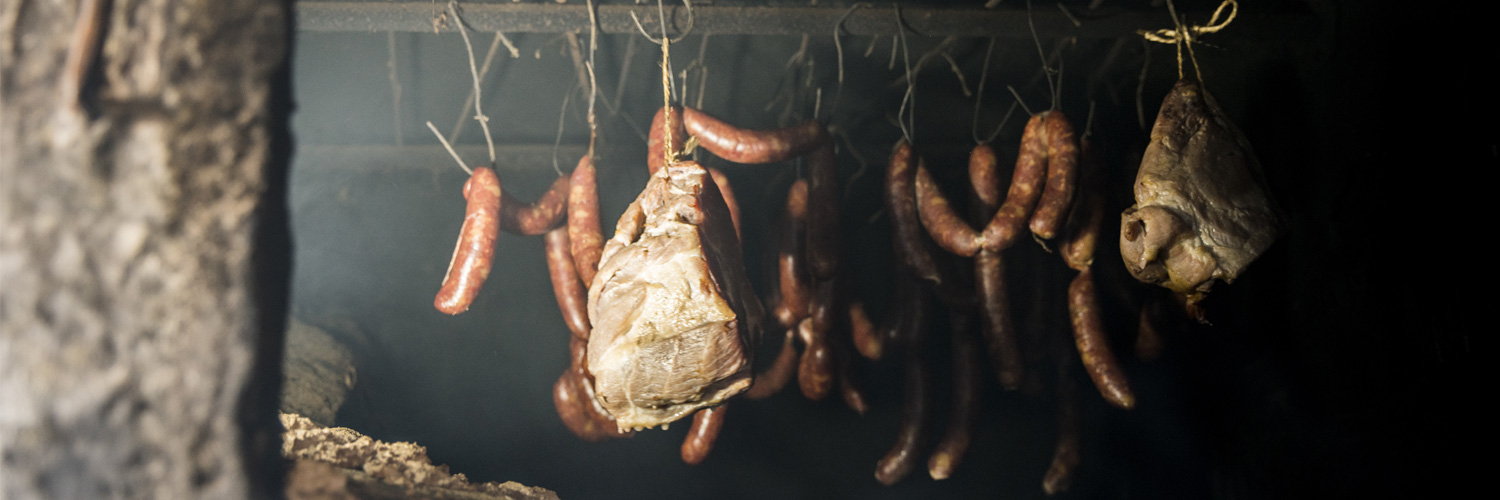 Schweinefleisch: Wenn Wurstwaren, Kunst und Geschichte aufeinandertreffen