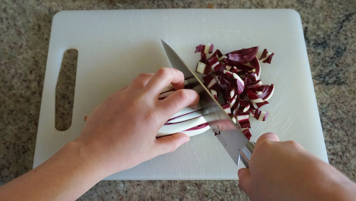 menù di natale sformatino al radicchio rosso di Treviso e Pecorino al pepe nero