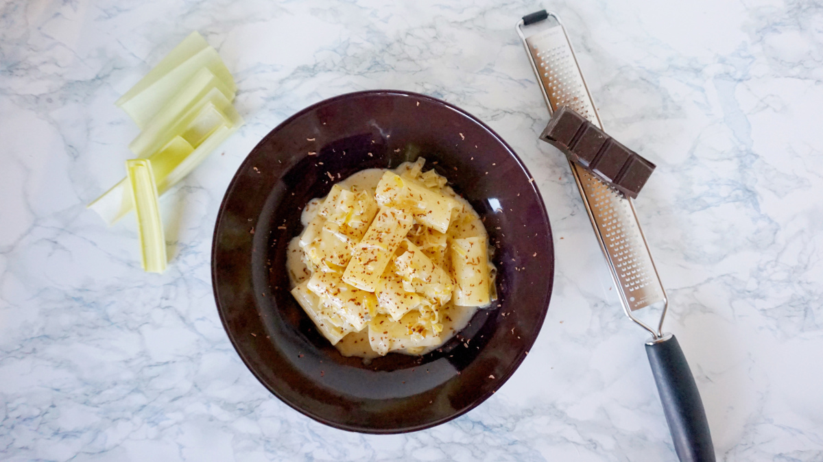 Paccheri mit Gorgonzola und gebratenem Lauch